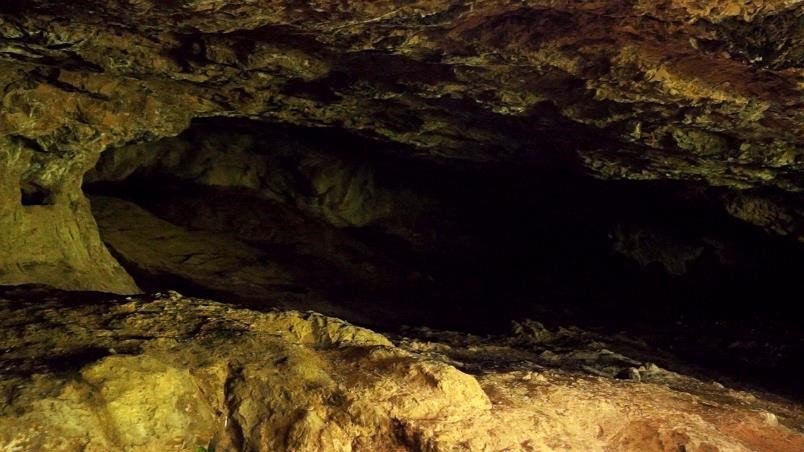 Interior de la Gruta de Lemos